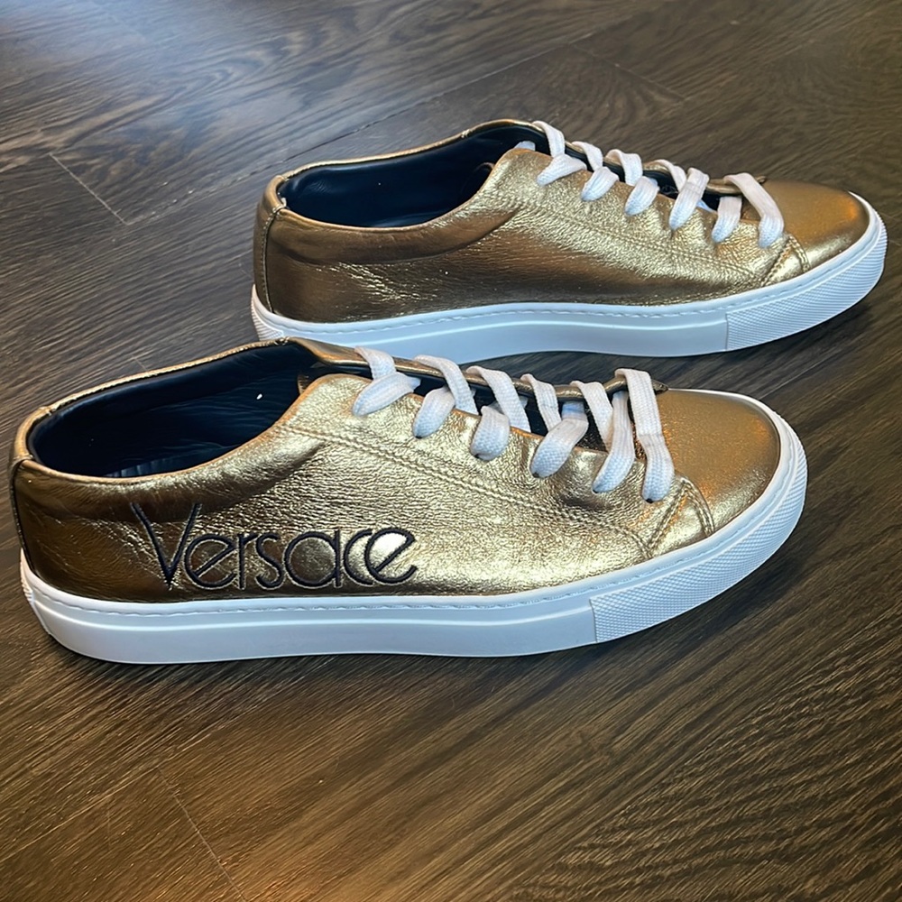 Versace Logo-Embroidered Sneakers